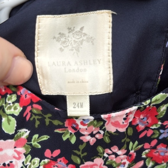 Laura Ashley little girls floral dress, size 24m - Picture 3 of 5